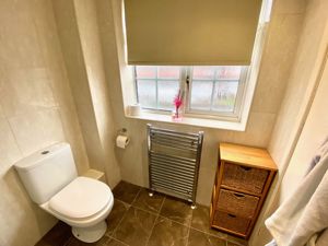 En-Suite- click for photo gallery